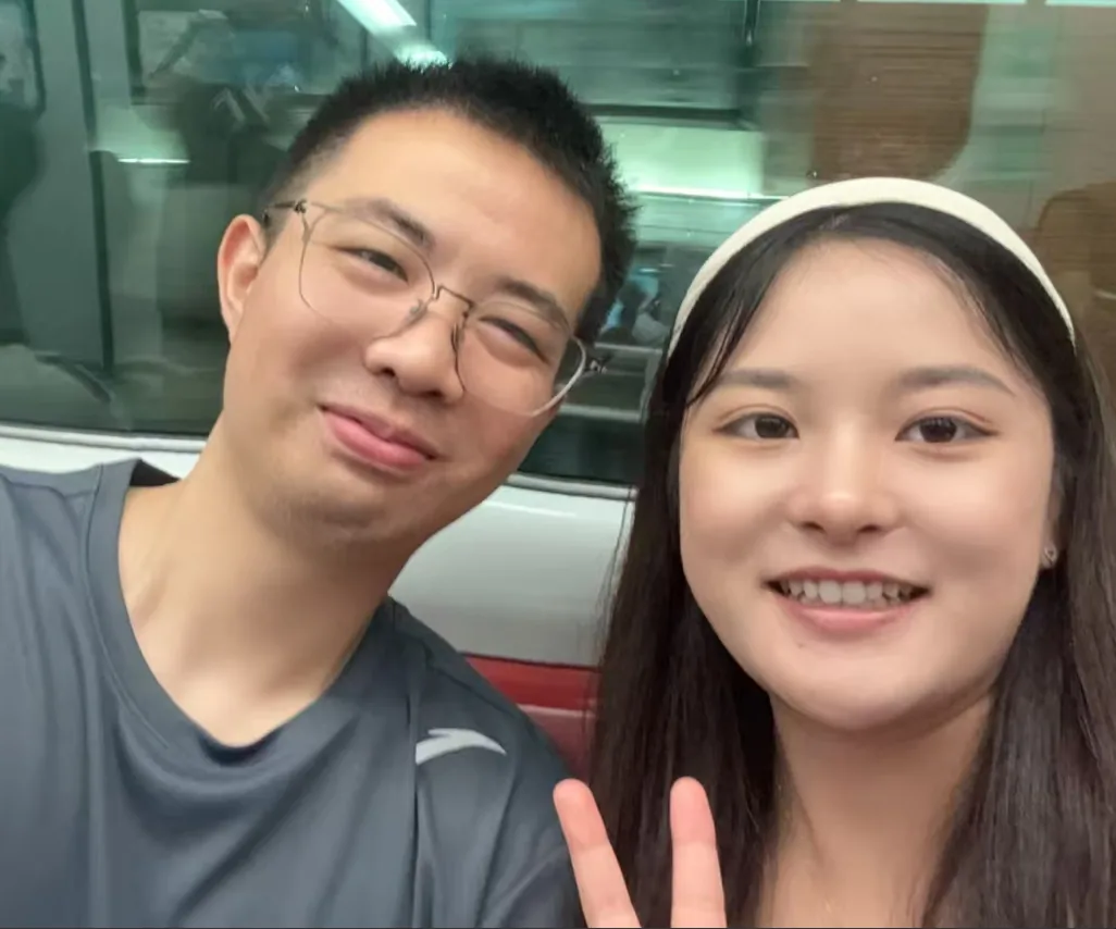 相框里的合照